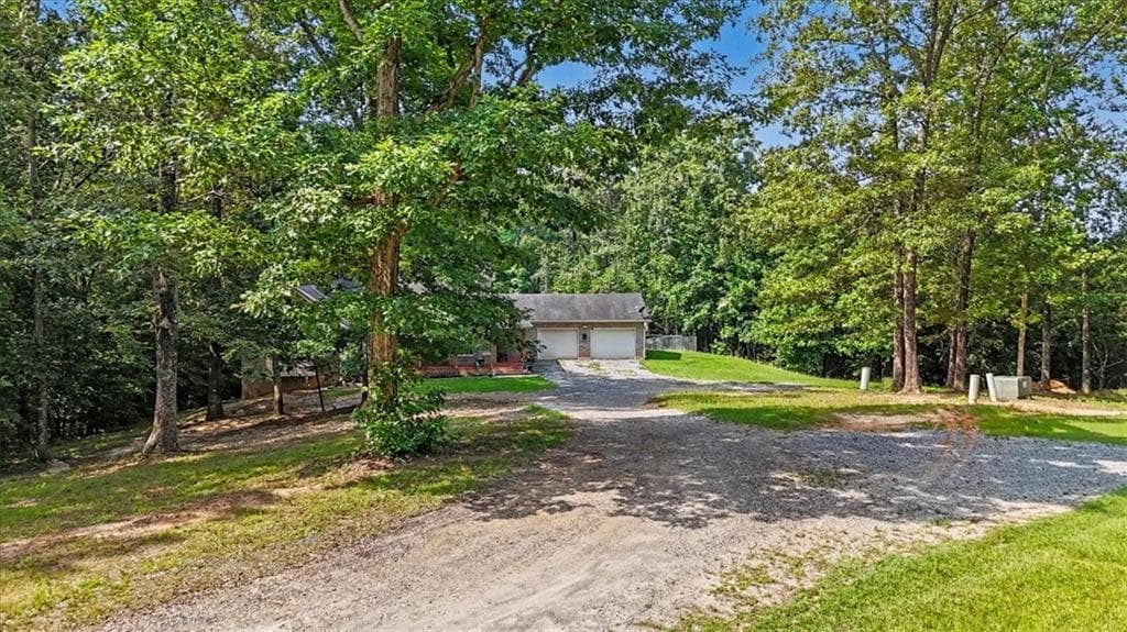 4 bedroom, 3 bathroom, 4,049 sq ft single family residence for sale at 295 Josie Lane, Canton, GA 30114 — photo 4