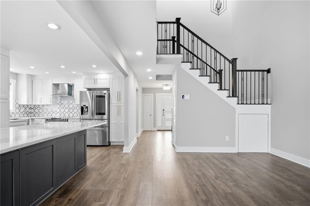 3 bedroom, 4 bathroom, 1,411 sq ft condominium for sale at 114 Woodhaven Way, Alpharetta, GA 30009 — photo 4