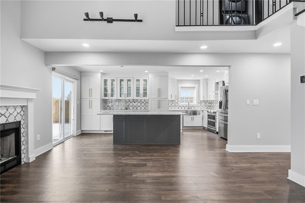 3 bedroom, 4 bathroom, 1,411 sq ft condominium for sale at 114 Woodhaven Way, Alpharetta, GA 30009 — photo 5