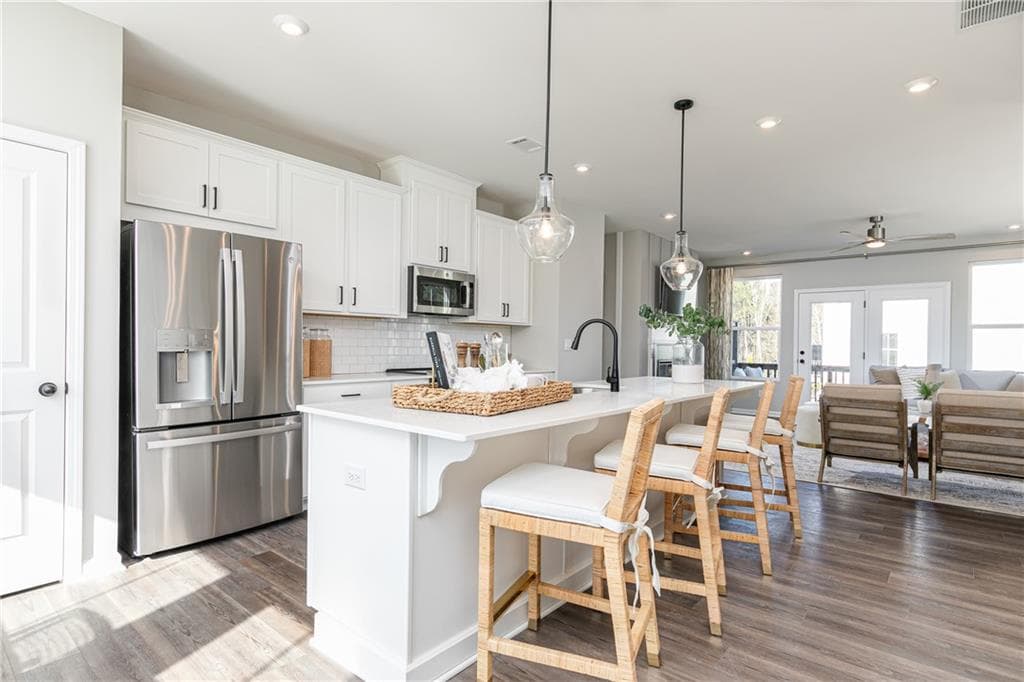 3 bedroom, 4 bathroom, 1,964 sq ft townhouse for sale at 2825 Elias Creek Lane, Powder Springs, GA 30127 — photo 3