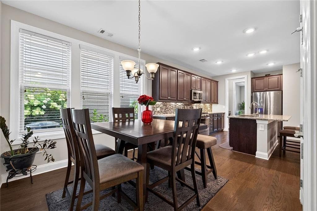 3 bedroom, 4 bathroom, 3,028 sq ft single family residence for sale at 411 Cedar Pine Court, Peachtree City, GA 30269 — photo 6