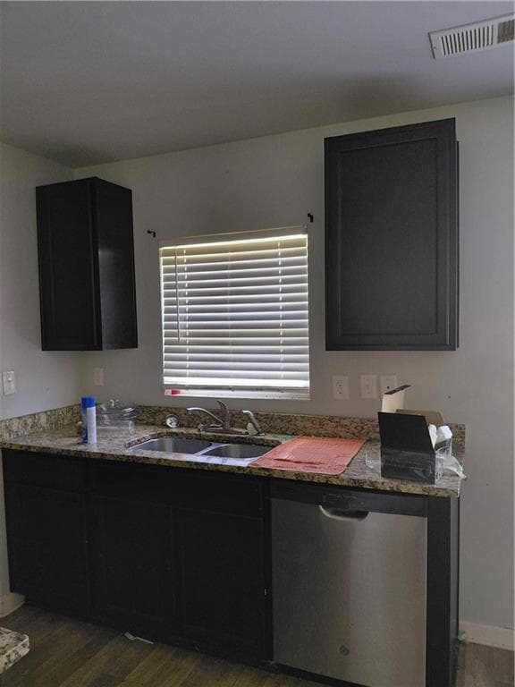 5 bedroom, 4 bathroom, 2,373 sq ft single family residence for sale at 10 Windbrooke Drive, Covington, GA 30016 — photo 4