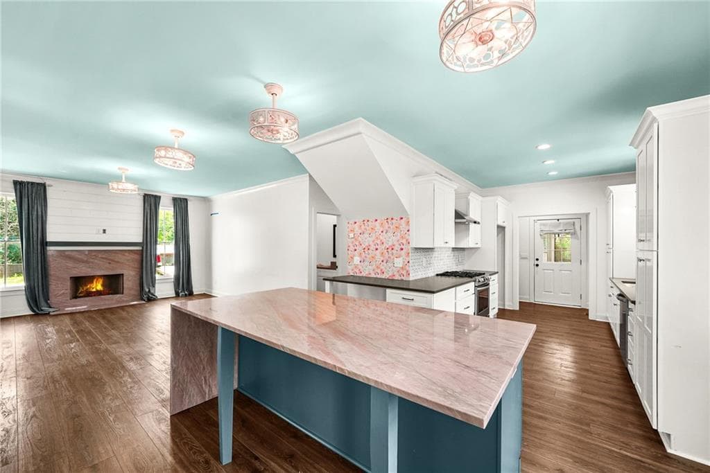 4 bedroom, 3 bathroom, 2,300 sq ft single family residence for sale at 4137 Grogan Street, Acworth, GA 30101 — photo 7