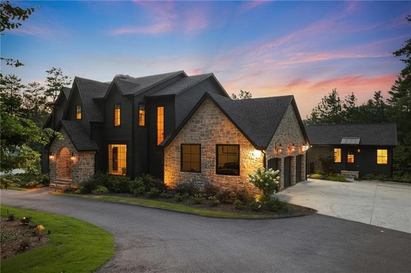 8 bedroom, 7 bathroom, 6,400 sq ft single family residence for sale at 277 Mountain View Ridge, Marietta, GA 30064 — photo 8
