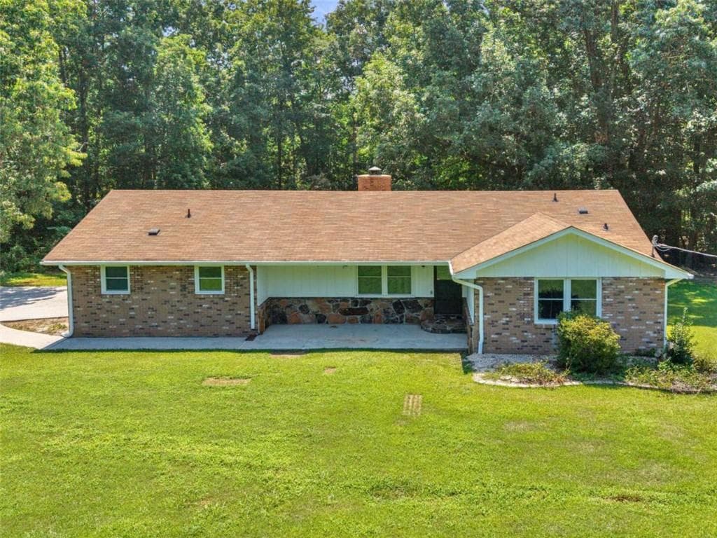 3 bedroom, 2 bathroom, 1,557 sq ft single family residence sold at 4984 Richardson Road, Stockbridge, GA 30281