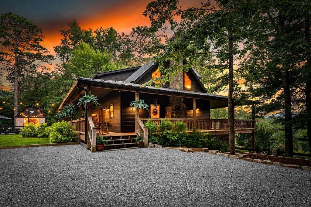 3 bedroom, 3 bathroom, 2,622 sq ft single family residence for sale at 185 Austin Mountain Road, Copperhill, TN 37317 — photo 4