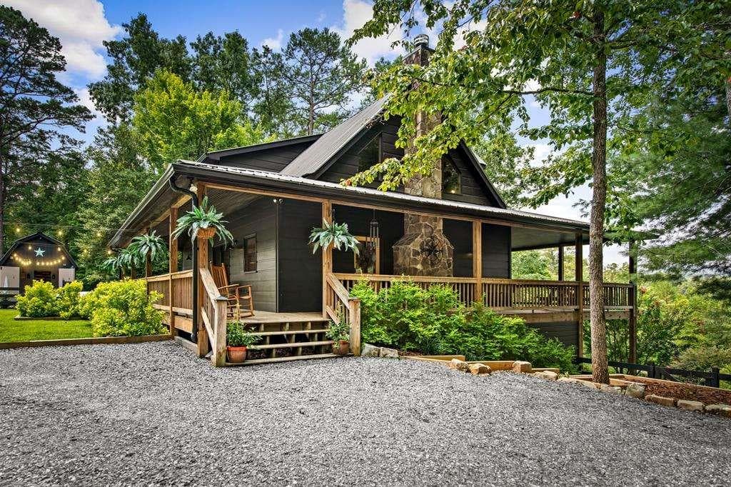 3 bedroom, 3 bathroom, 2,622 sq ft single family residence for sale at 185 Austin Mountain Road, Copperhill, TN 37317 — photo 8