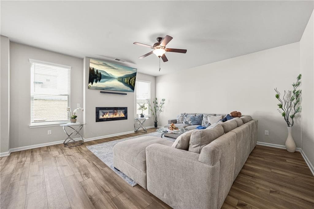 5 bedroom, 3 bathroom, 3,138 sq ft single family residence for sale at 1729 Cadence Street, Locust Grove, GA 30248 — photo 7