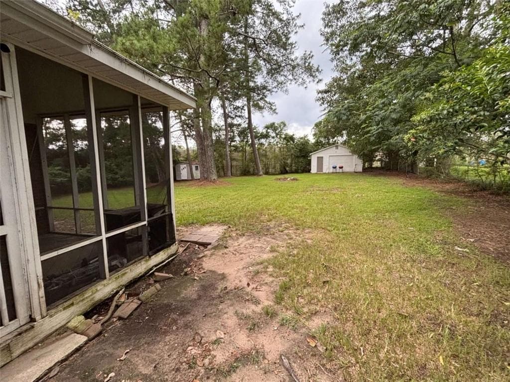 4 bedroom, 2 bathroom, 1,954 sq ft single family residence for sale at 2920 Audubon Drive, Macon, GA 31204 — photo 2
