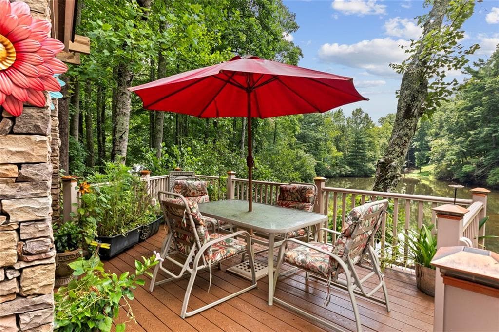 3 bedroom, 3 bathroom, 2,633 sq ft single family residence for sale at 144 Indian Beach Trail, Jasper, GA 30143 — photo 2