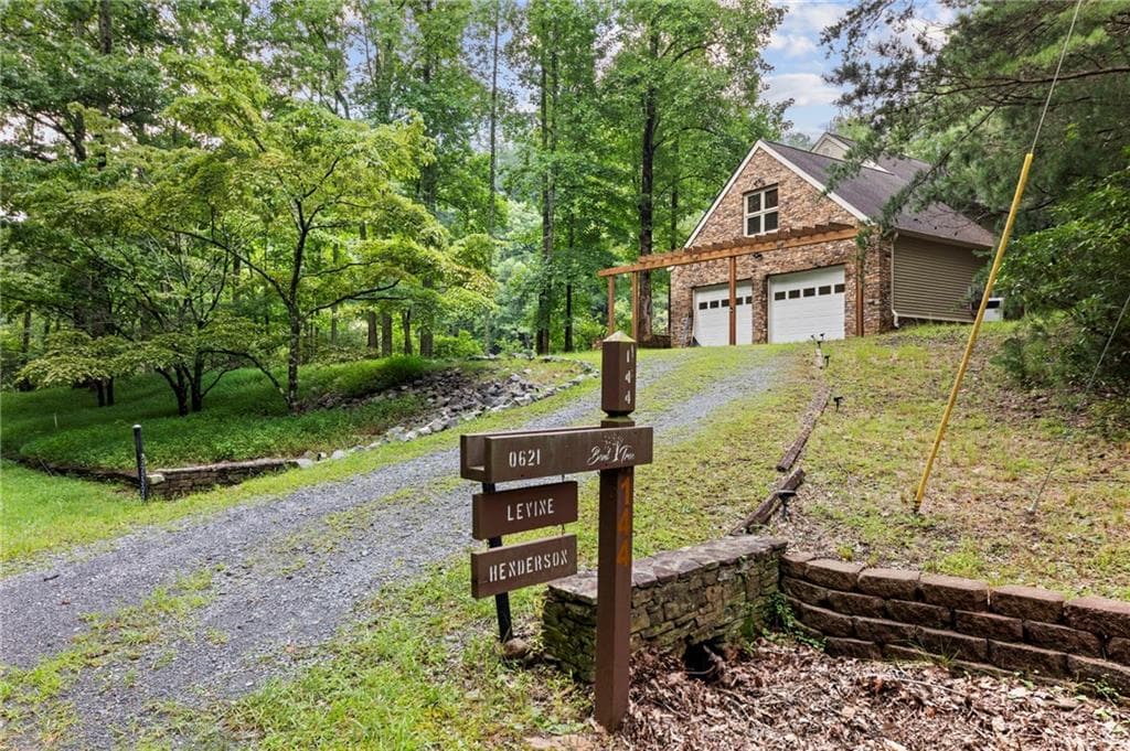 3 bedroom, 3 bathroom, 2,633 sq ft single family residence for sale at 144 Indian Beach Trail, Jasper, GA 30143 — photo 5