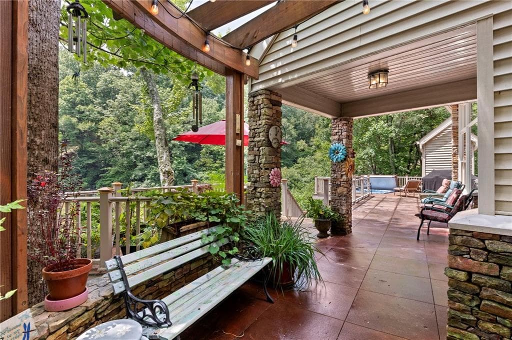 3 bedroom, 3 bathroom, 2,633 sq ft single family residence for sale at 144 Indian Beach Trail, Jasper, GA 30143 — photo 7