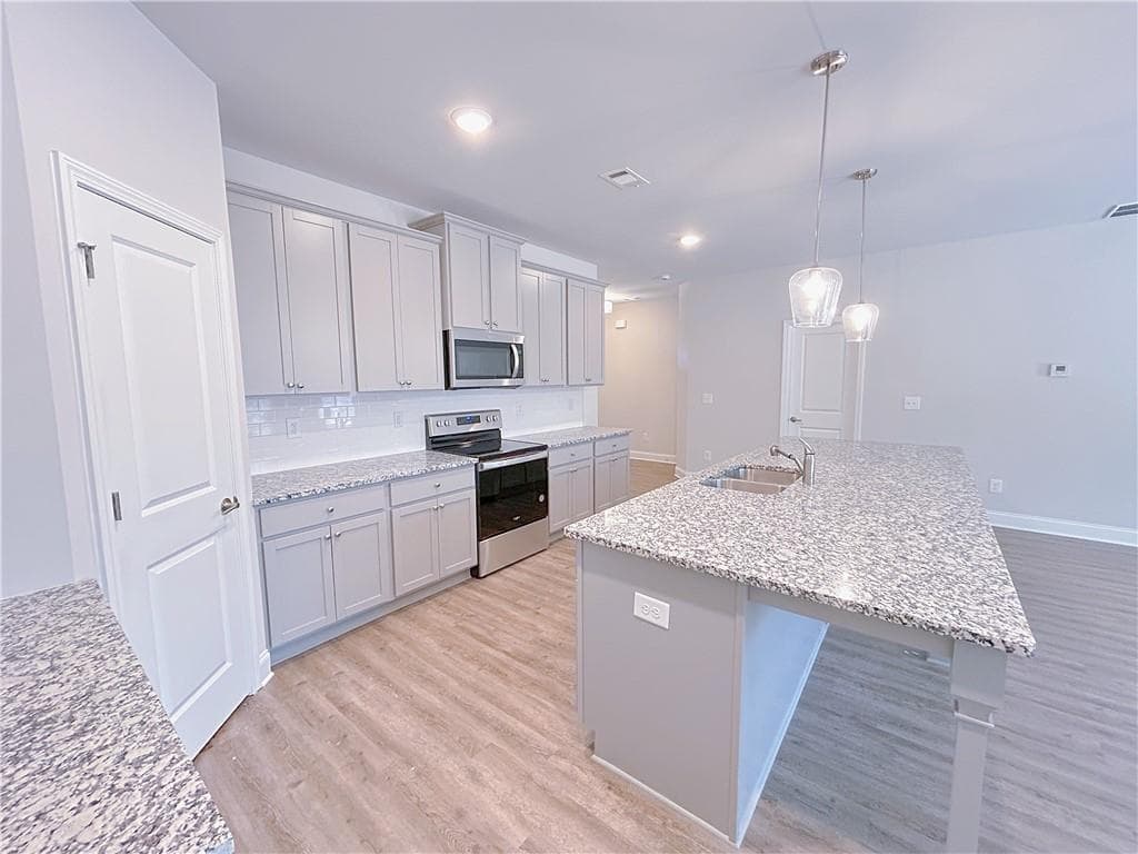 3 bedroom, 3 bathroom, 1,793 sq ft townhouse for rent at 2586 Mills Commons Drive, Decatur, GA 30034 for $2,395 a month — photo 10