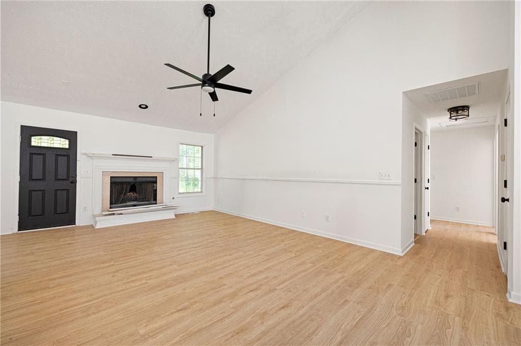 4 bedroom, 3 bathroom, 2,437 sq ft single family residence for sale at 2620 Abbotts Glen Drive, Acworth, GA 30101 — photo 7
