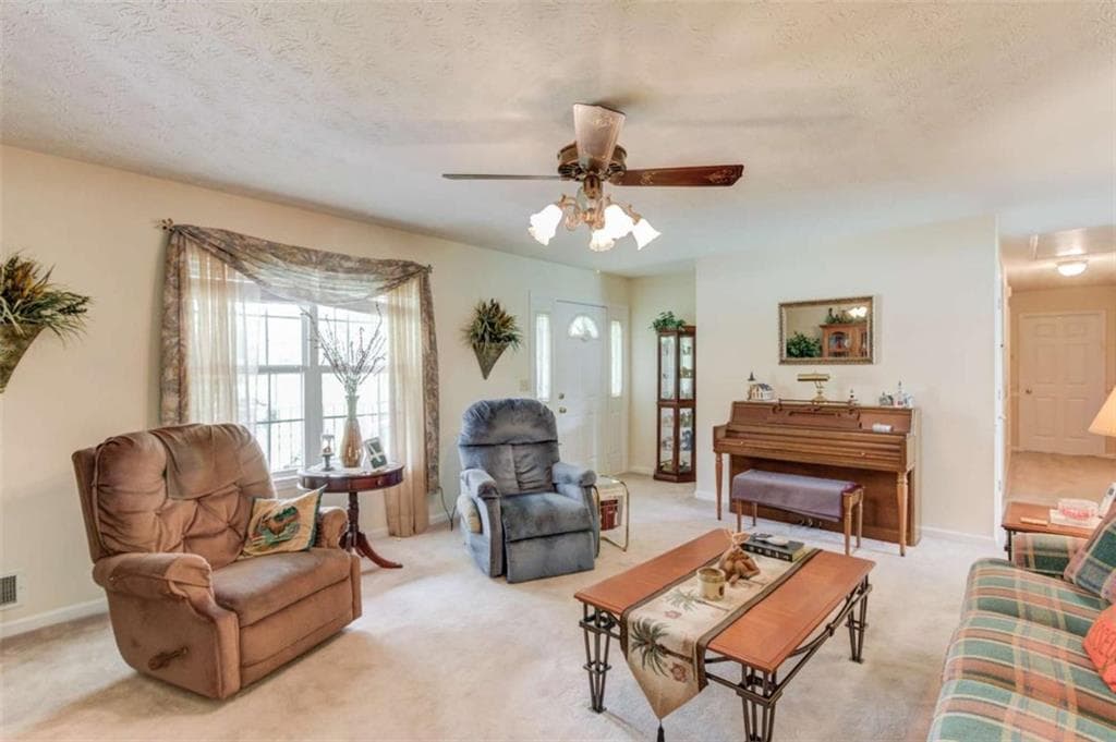 3 bedroom, 2 bathroom, 1,489 sq ft single family residence for sale at 929 Ga Hwy 81, Loganville, GA 30052 — photo 10