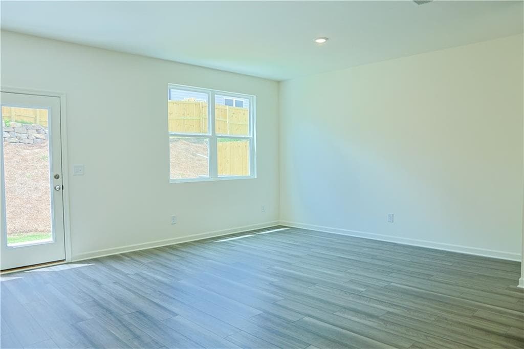 3 bedroom, 3 bathroom, 1,421 sq ft townhouse under contract at 252 Gillis Way, Villa Rica, GA 30180 — photo 6