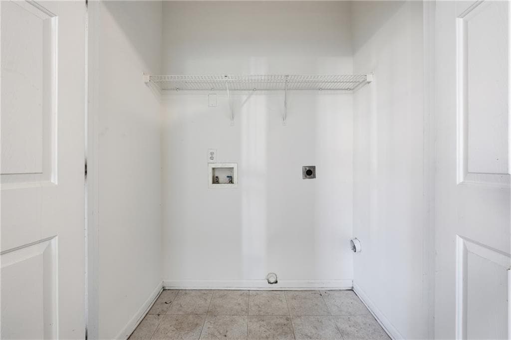 2 bedroom, 2 bathroom, 1,024 sq ft townhouse for sale at 6080 Camden Forrest Cove, Riverdale, GA 30296 — photo 9