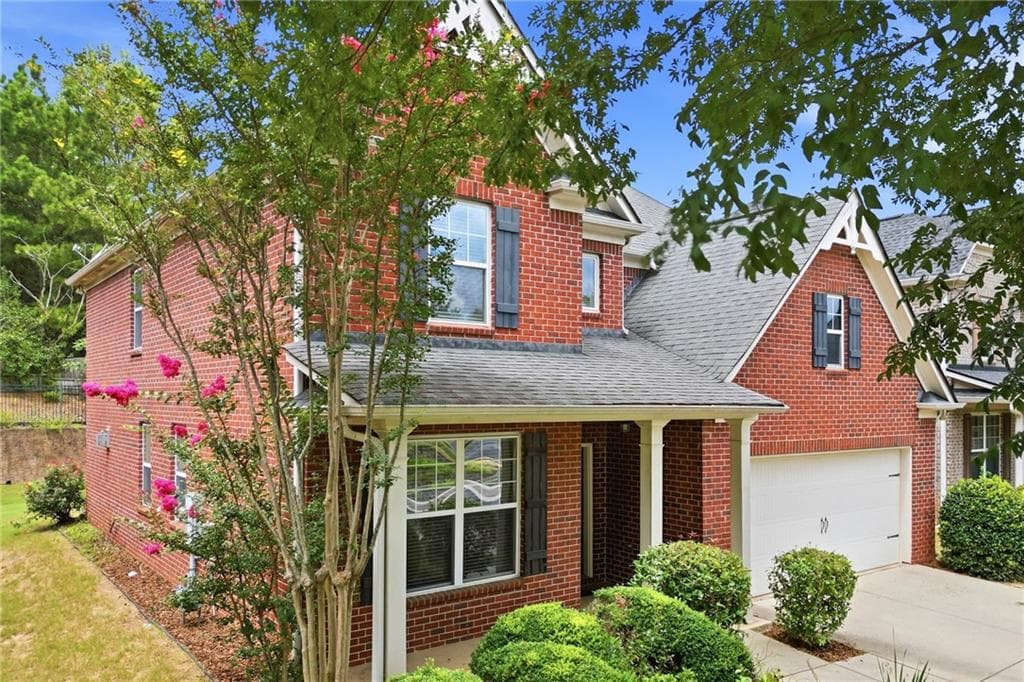 4 bedroom, 3 bathroom, 2,750 sq ft single family residence for rent at 9950 Autry Vue Lane, Alpharetta, GA 30022 for $3,650 a month — photo 2