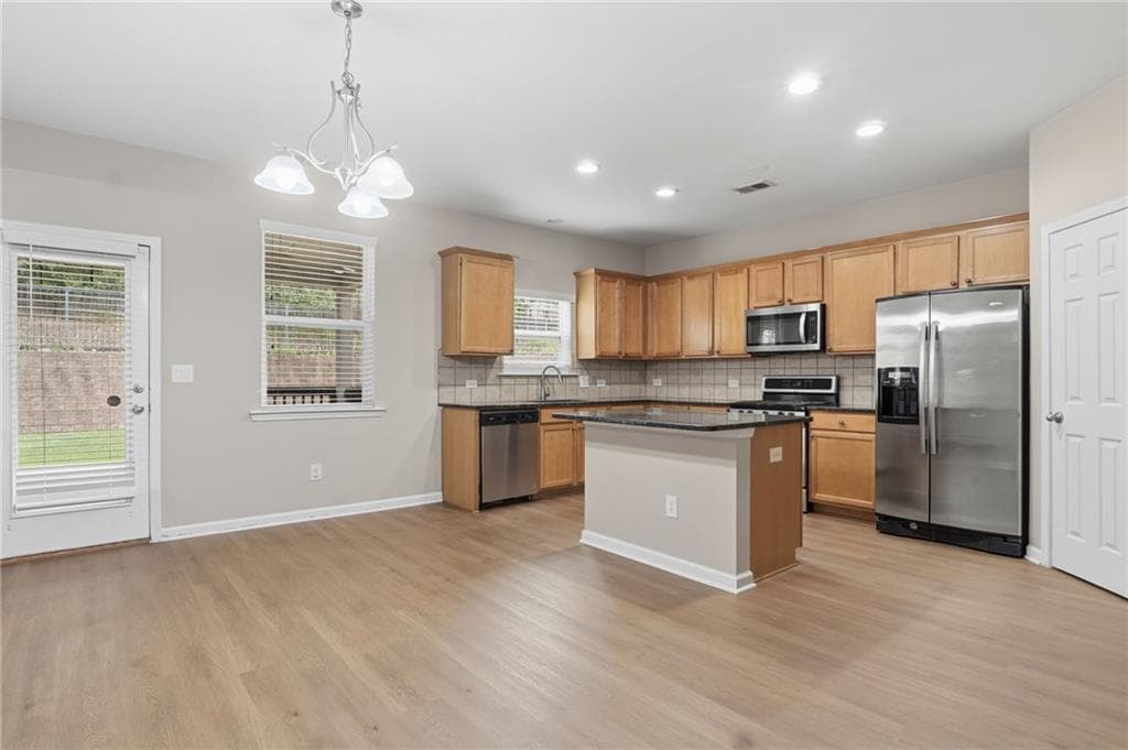 4 bedroom, 3 bathroom, 2,750 sq ft single family residence for rent at 9950 Autry Vue Lane, Alpharetta, GA 30022 for $3,650 a month — photo 4