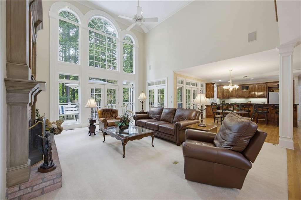 6 bedroom, 6 bathroom, 6,322 sq ft single family residence for sale at 5570 Stoneleigh Drive, Suwanee, GA 30024 — photo 8