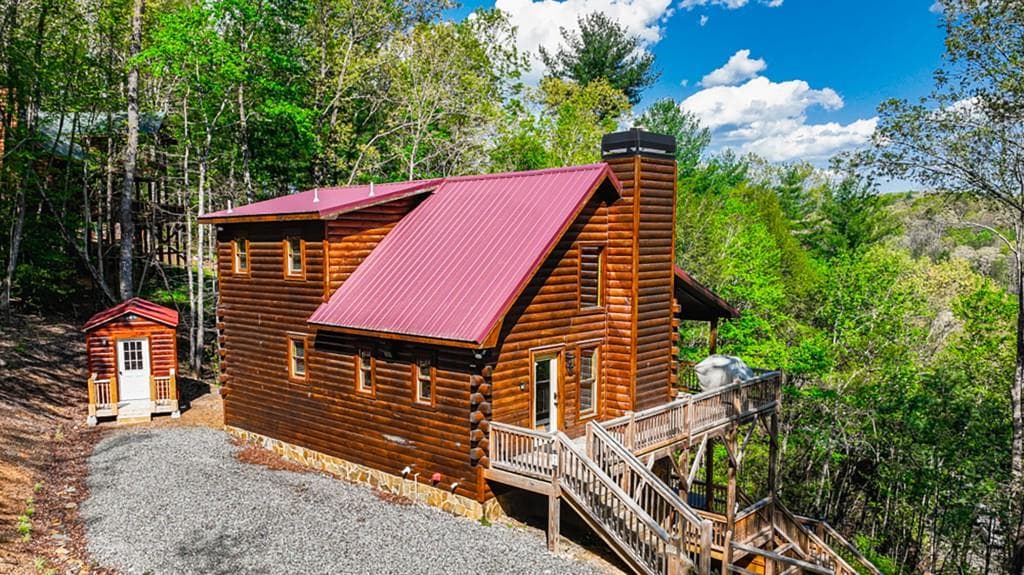 3 bedroom, 3 bathroom, 1,920 sq ft single family residence for sale at 43 S Dustin Drive, Ellijay, GA 30540 — photo 3