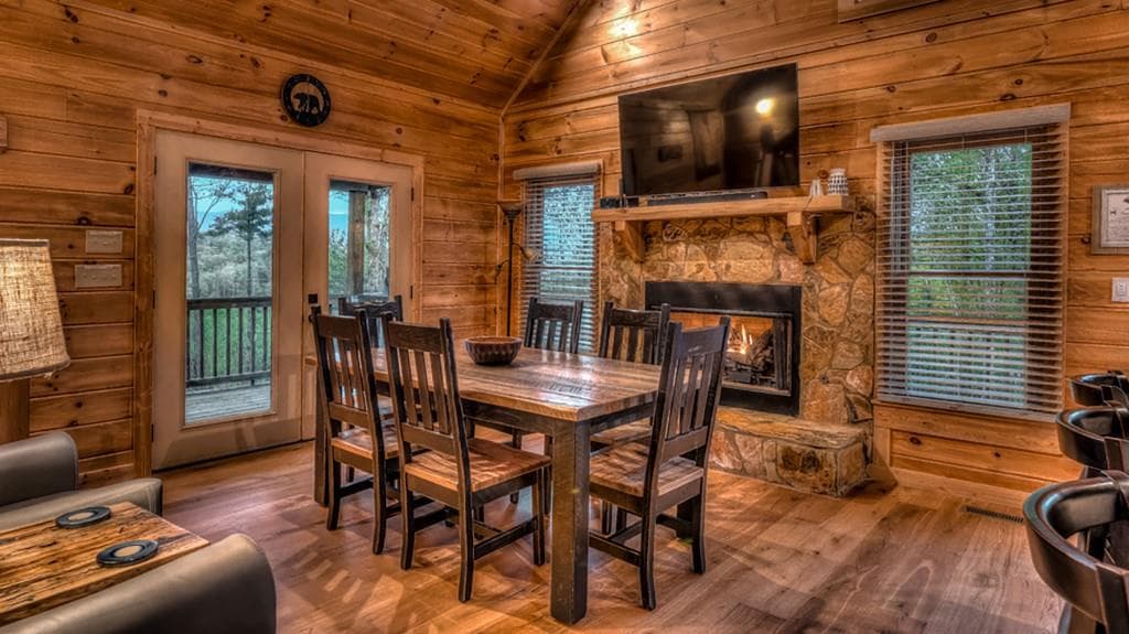 3 bedroom, 3 bathroom, 1,920 sq ft single family residence for sale at 43 S Dustin Drive, Ellijay, GA 30540 — photo 5