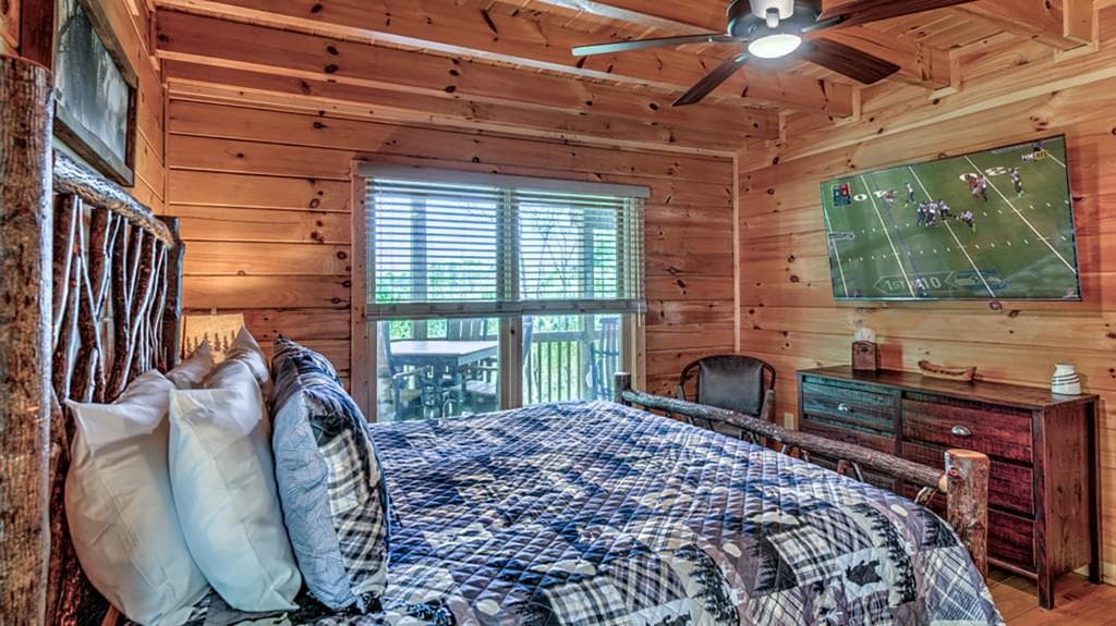 3 bedroom, 3 bathroom, 1,920 sq ft single family residence for sale at 43 S Dustin Drive, Ellijay, GA 30540 — photo 10