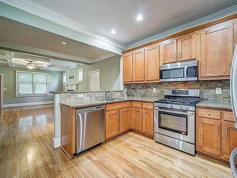 5 bedroom, 3 bathroom single family residence for rent at 3530 Glenwood Road, Decatur, GA 30032 for $3,300 a month — photo 9