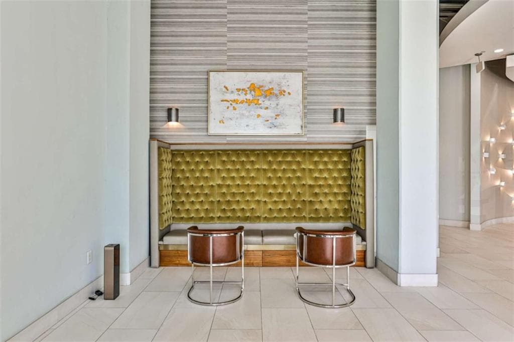 1 bedroom, 1 bathroom, 779 sq ft condominium for sale at 250 Pharr Road 712, Atlanta, GA 30305 — photo 9