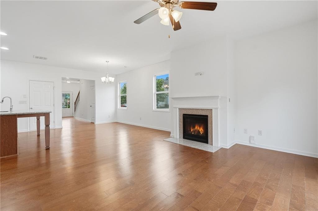 5 bedroom, 3 bathroom, 2,403 sq ft single family residence under contract at 312 Shaw Drive, Acworth, GA 30102 — photo 6