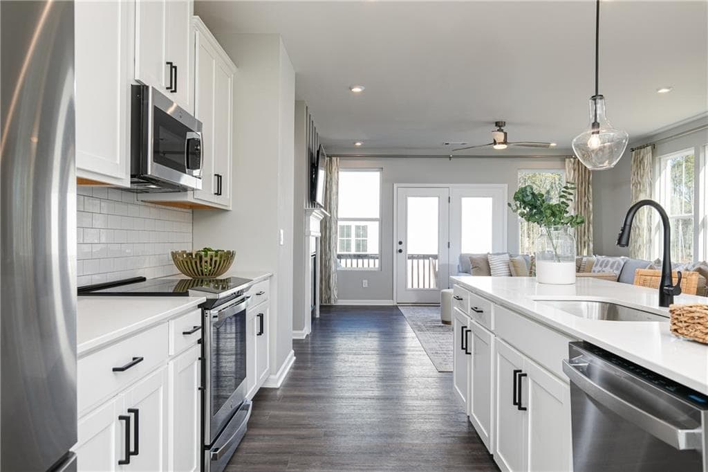 3 bedroom, 4 bathroom, 2,003 sq ft townhouse for sale at 2817 Elias Creek Lane, Powder Springs, GA 30127 — photo 8