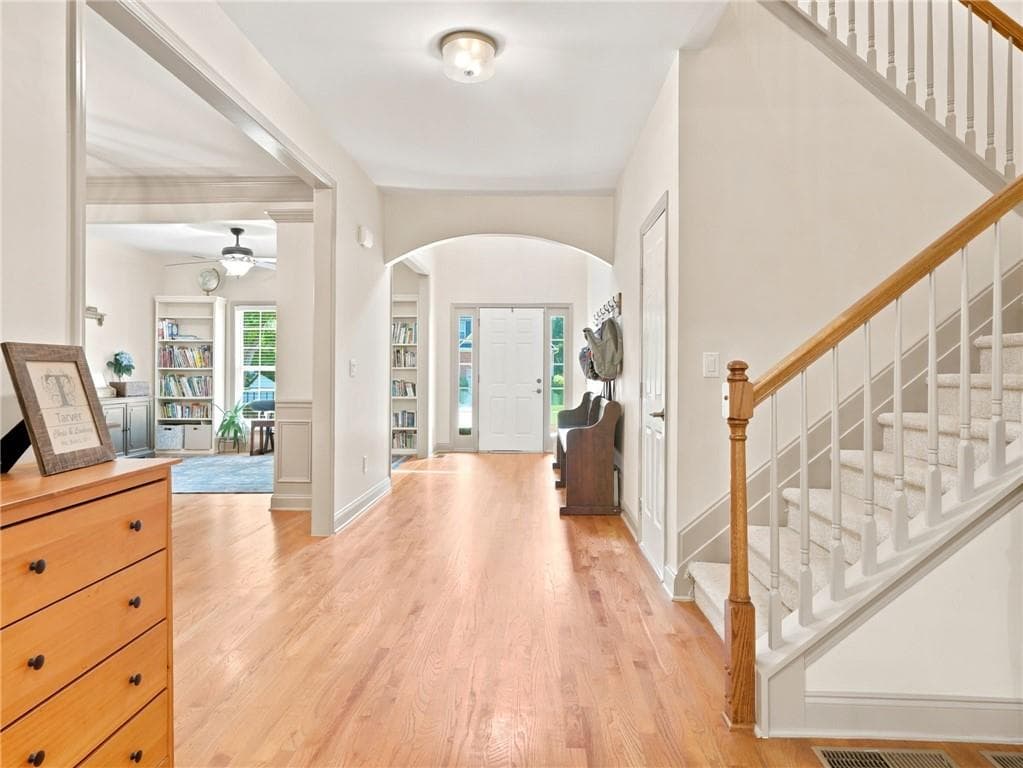 4 bedroom, 4 bathroom, 3,201 sq ft single family residence for sale at 1038 Boxwood Lane, Canton, GA 30114 — photo 7