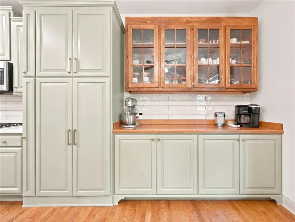 4 bedroom, 4 bathroom, 3,201 sq ft single family residence for sale at 1038 Boxwood Lane, Canton, GA 30114 — photo 5