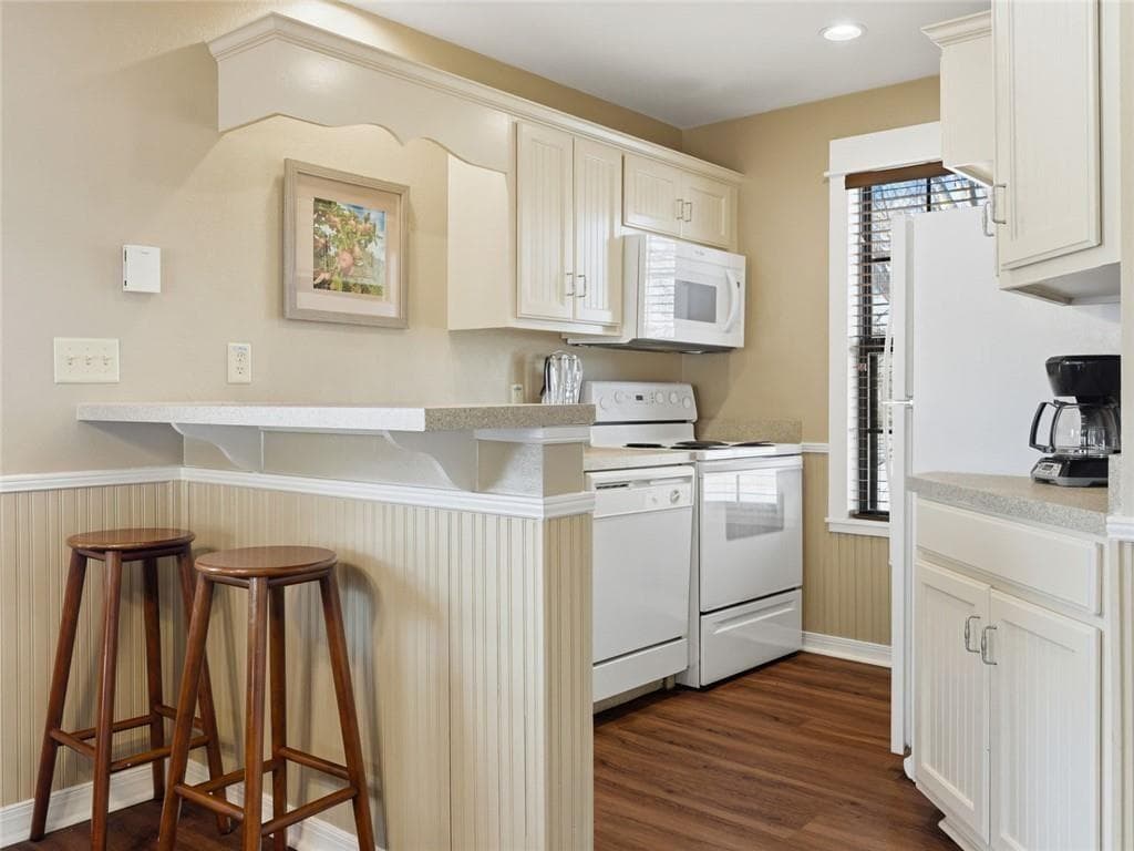 2 bedroom, 2 bathroom condominium for rent at 200 Apple Seed Court 5, Clarkesville, GA 30523 for $1,395 a month — photo 9