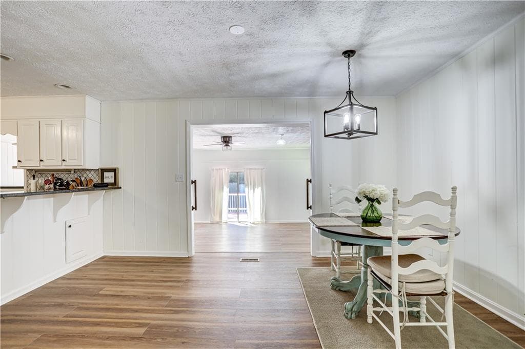 3 bedroom, 2 bathroom, 1,845 sq ft single family residence for sale at 188 Pine Forest Drive, Lawrenceville, GA 30046 — photo 4