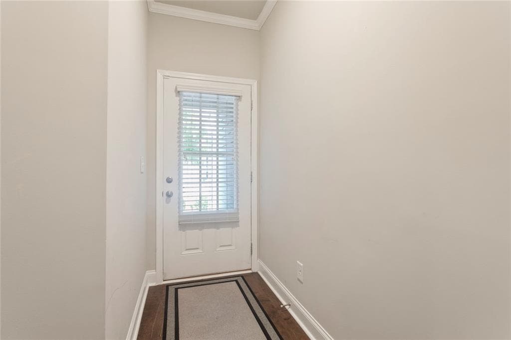 3 bedroom, 3 bathroom, 1,830 sq ft townhouse under contract at 170 Camden Park Drive, Woodstock, GA 30188 — photo 4