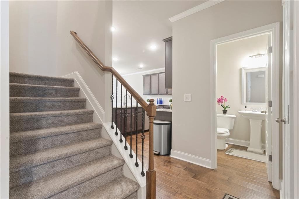 3 bedroom, 3 bathroom, 1,830 sq ft townhouse under contract at 170 Camden Park Drive, Woodstock, GA 30188 — photo 5