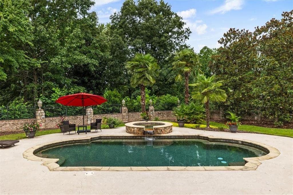 6 bedroom, 6 bathroom, 8,775 sq ft single family residence for sale at 2432 Autumn Maple Drive, Braselton, GA 30517 — photo 6