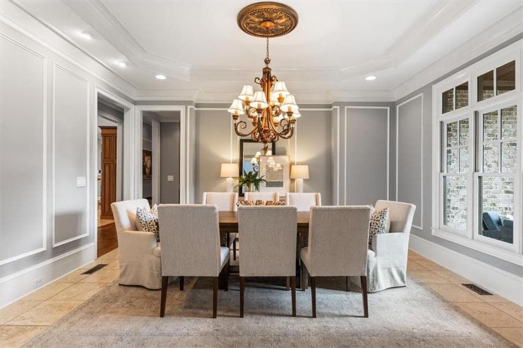 6 bedroom, 6 bathroom, 8,775 sq ft single family residence for sale at 2432 Autumn Maple Drive, Braselton, GA 30517 — photo 5