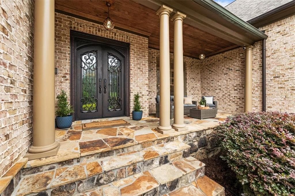 6 bedroom, 6 bathroom, 8,775 sq ft single family residence for sale at 2432 Autumn Maple Drive, Braselton, GA 30517 — photo 9