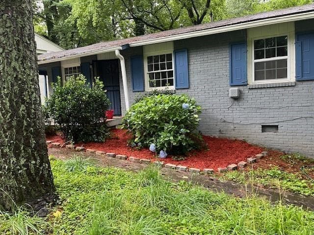 4 bedroom, 2 bathroom, 1,620 sq ft single family residence for sale at 3530 Fairlane Drive, Atlanta, GA 30331 — photo 1 of 16
