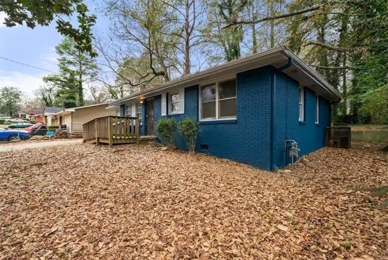 4 bedroom, 2 bathroom, 1,290 sq ft single family residence for sale at 1089 Indale Place, Atlanta, GA 30310 — photo 3