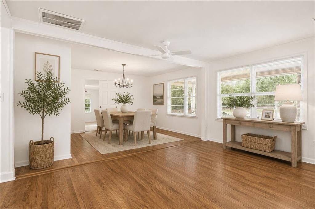 4 bedroom, 2 bathroom, 2,066 sq ft single family residence under contract at 2546 Walton Way, Marietta, GA 30060 — photo 7