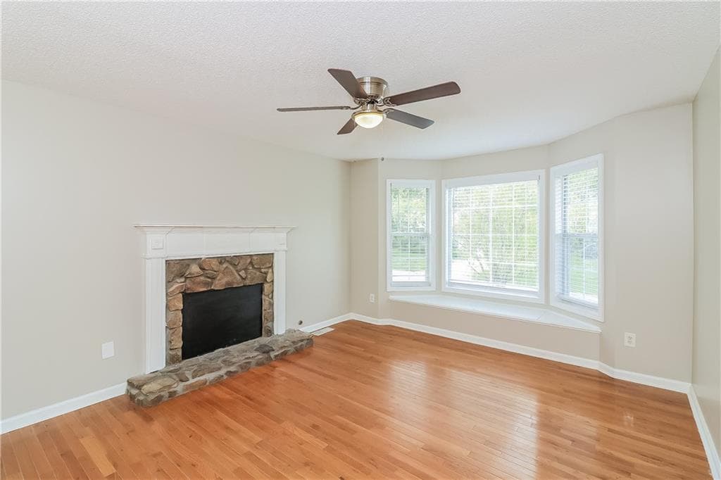 4 bedroom, 3 bathroom, 2,319 sq ft single family residence for rent at 100 Ivy Glen Court, Dallas, GA 30157 for $2,085 a month — photo 6