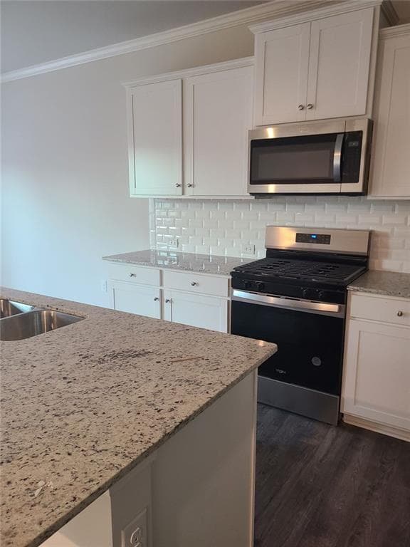 3 bedroom, 3 bathroom, 2,303 sq ft townhouse under contract at 2133 Blue Monarch Drive, Buford, GA 30519 — photo 8