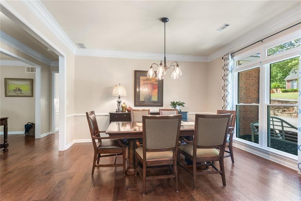 3 bedroom, 2 bathroom, 2,420 sq ft single family residence under contract at 1905 Broadwell Oaks Drive, Alpharetta, GA 30004 — photo 9