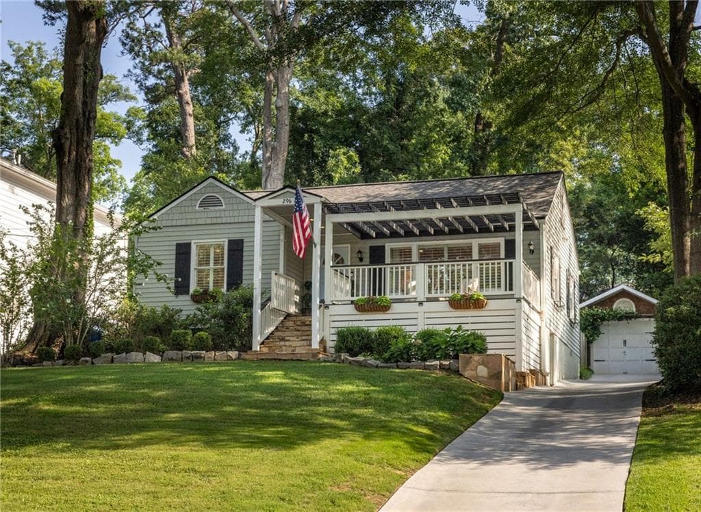 3 bedroom, 2 bathroom single family residence sold at 296 Eureka Drive, Atlanta, GA 30305
