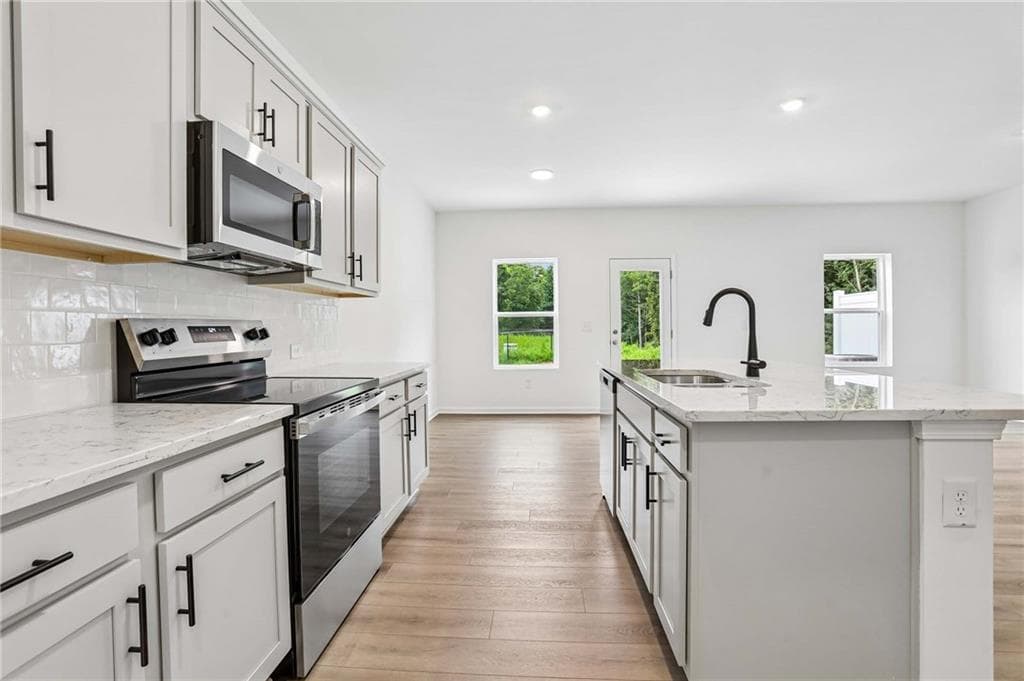 3 bedroom, 3 bathroom, 1,800 sq ft townhouse for sale at 322 Dearborn Drive, Cartersville, GA 30120 — photo 8
