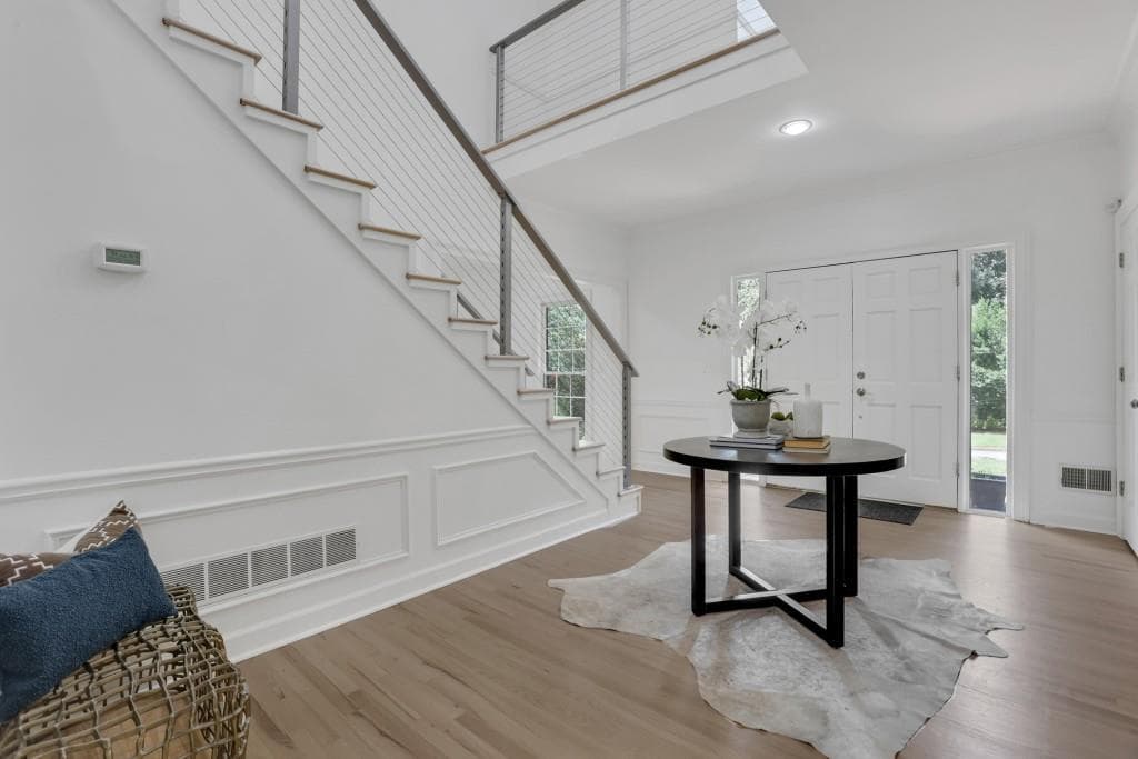 5 bedroom, 5 bathroom, 6,804 sq ft single family residence for sale at 8705 River Bluff Lane, Roswell, GA 30076 — photo 9
