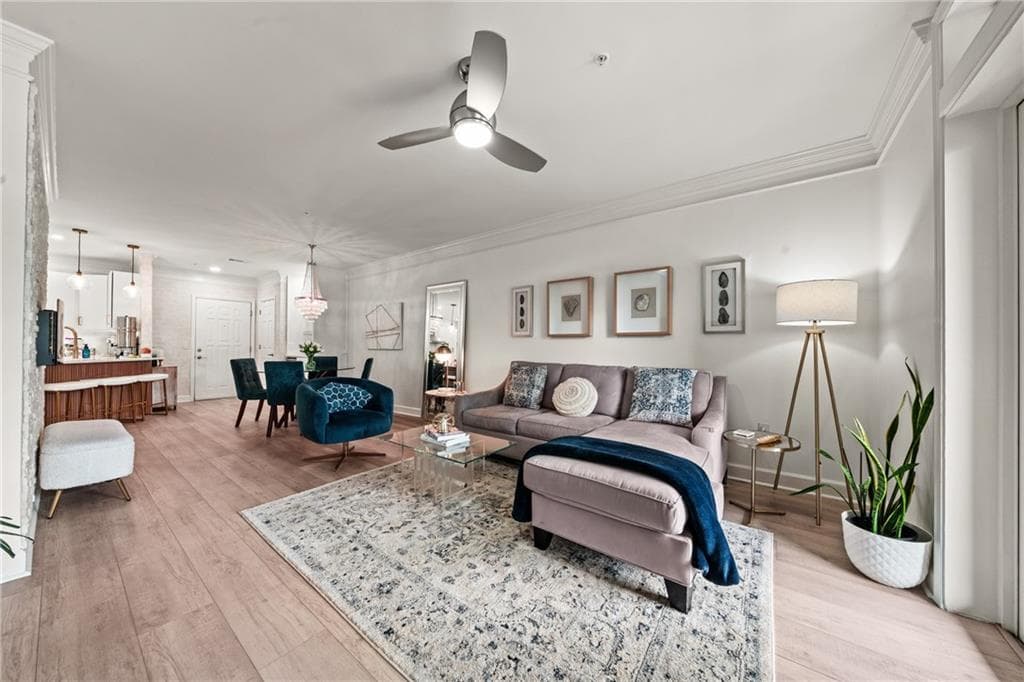 1 bedroom, 1 bathroom, 1,025 sq ft condominium under contract at 3334 Peachtree Road 314, Atlanta, GA 30326 — photo 10